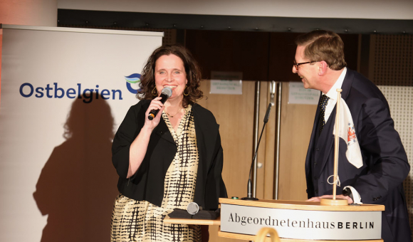 Sandra De Taeye von der Tourismusagentur Ostbelgien im Gespräch mit Alexander Homann (c) FM Arndt focusmedia 